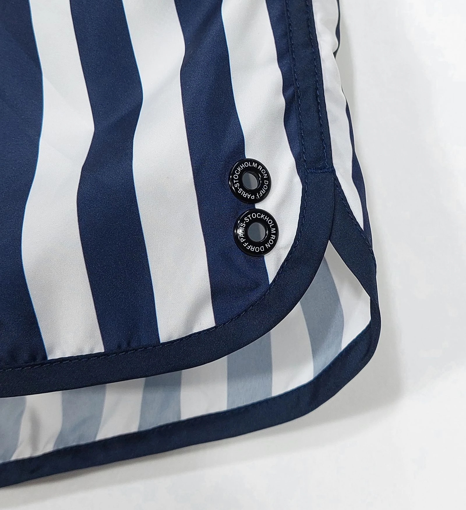 Ron Dorff vertical stripes swim shorts - white / navy L – photo 9